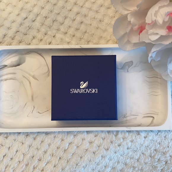 Swarovski gold and white tear drop hoops - Picture 6 of 6